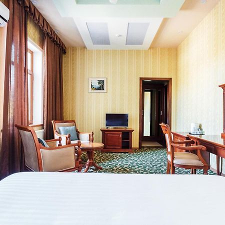 Western Suites Hotel Taskent Exterior foto